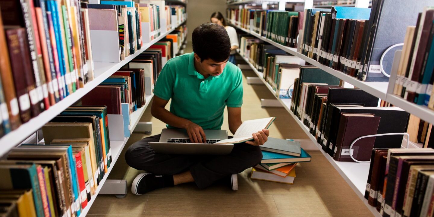 Using a Reverse Transfer May Help You Get an Associate Degree